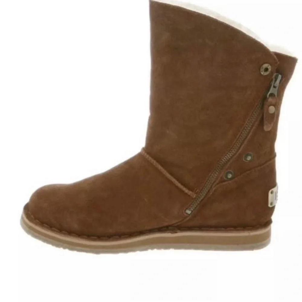 RJ’s Fuzzies Brown Trixie Leather Boots Sheepskin Lined Side Zip  Sz9 NEW!
